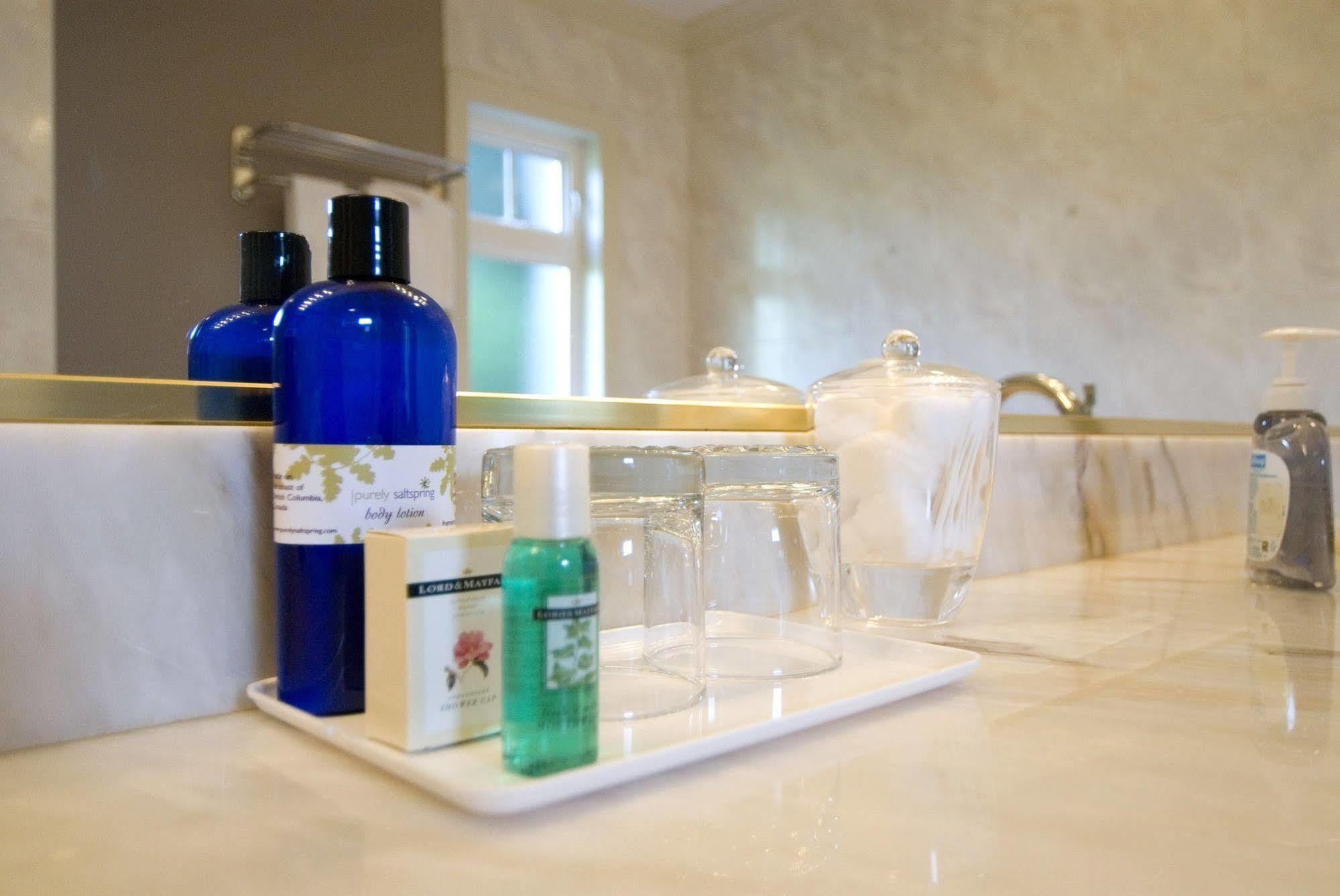 Granville House Bed And Breakfast (Adults Only) バンクーバー エクステリア 写真
